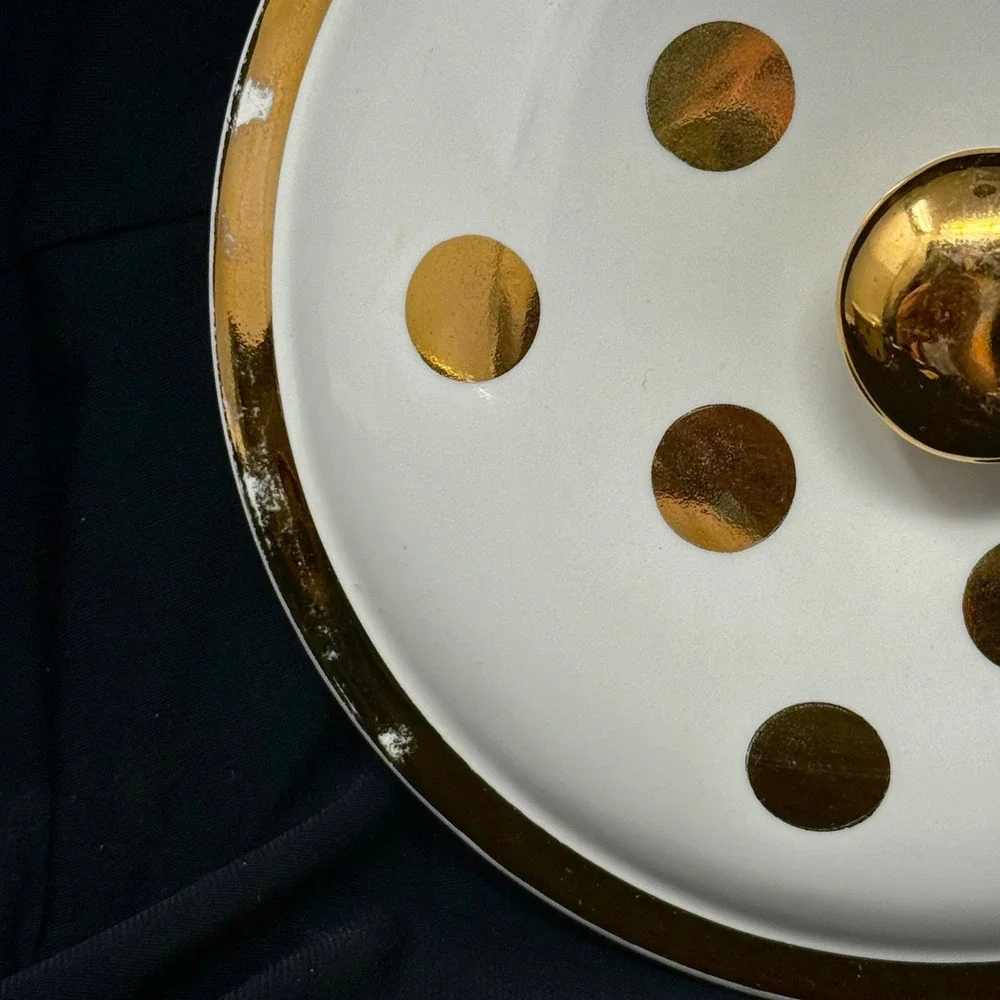 Vintage Hall's Superior Quality Kitchenware 1.75 Qt Gold Polka Dot Casserole 069
